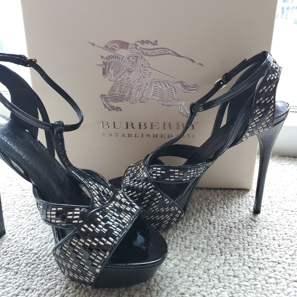 Authentic Burberry Platform Black Paten Heels